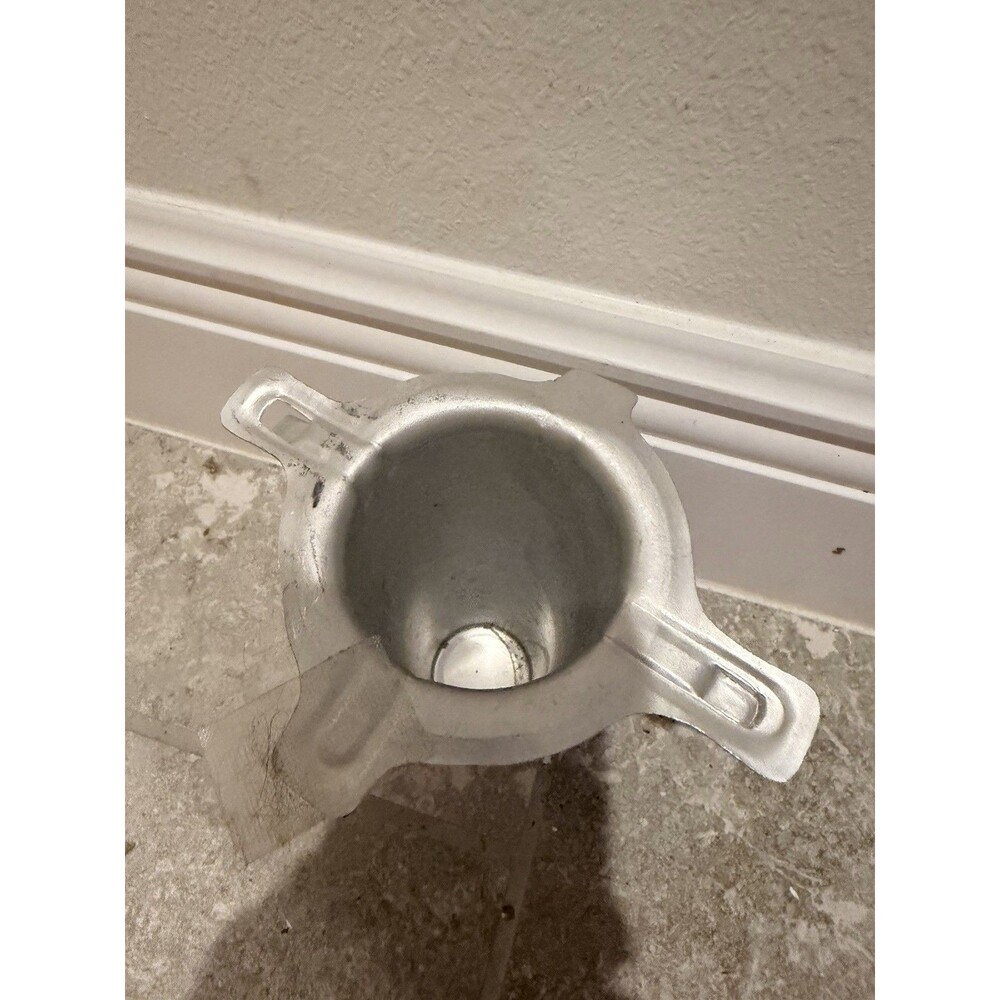Wilton Metal Cake Piece Thing Vintage